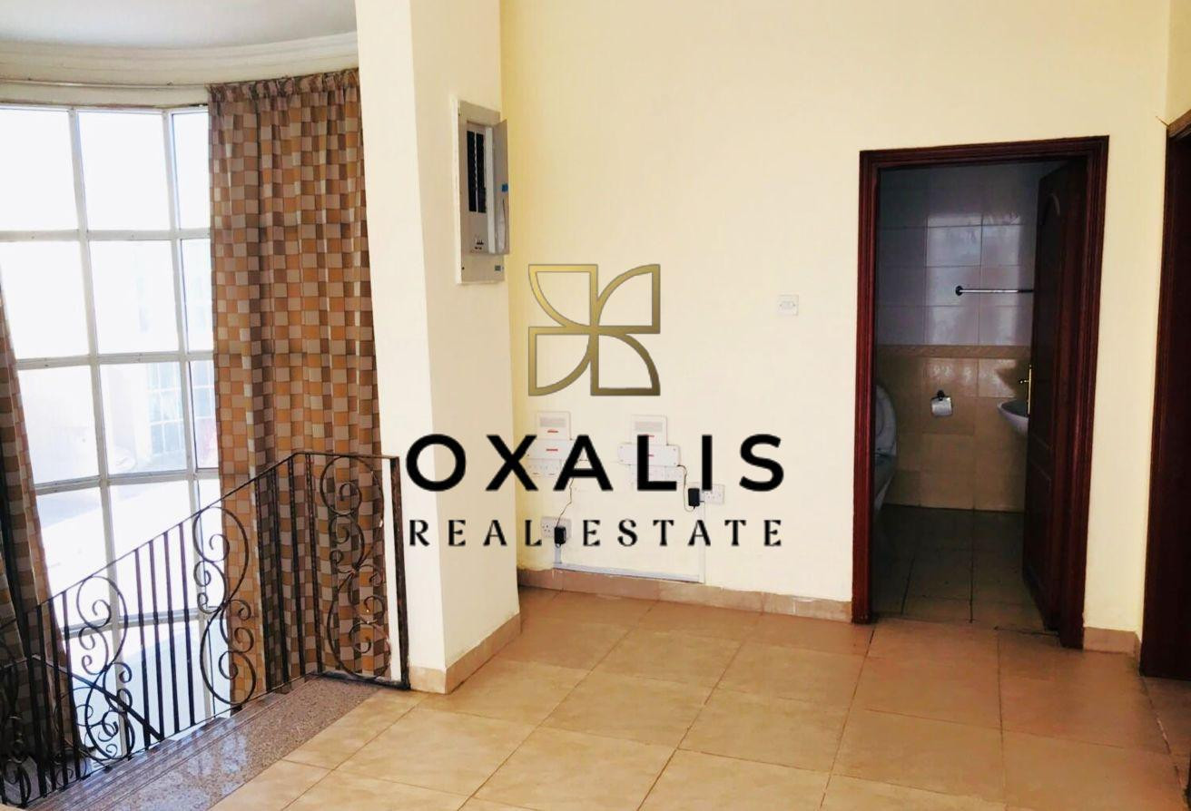 IMPRESSIVE 6 BHK VILLA UNFURNISHED | POOL | GYM - Villa in Al Wakra