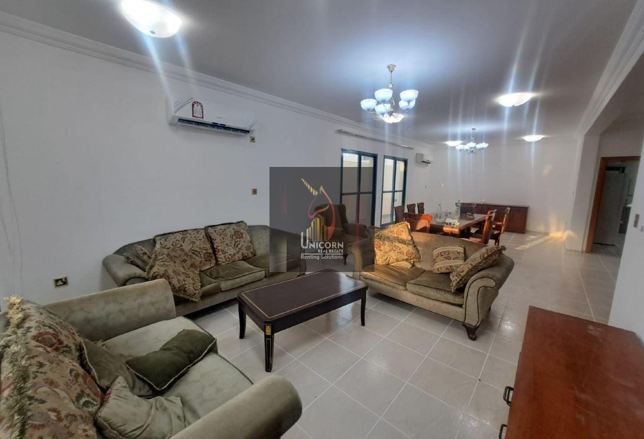 Great Deal, SF 4 BHK + Amenities + Tennis Court - Compound Villa in Al Markhiya Street