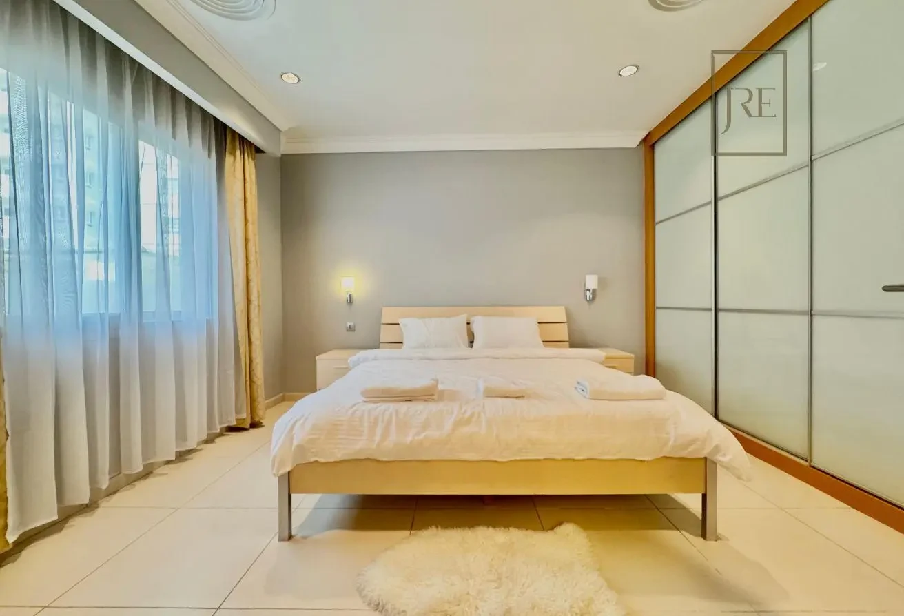 Modern Furnished 1 Bedroom with Balcony - Al Sadd - Apartment in Al Sadd Road
