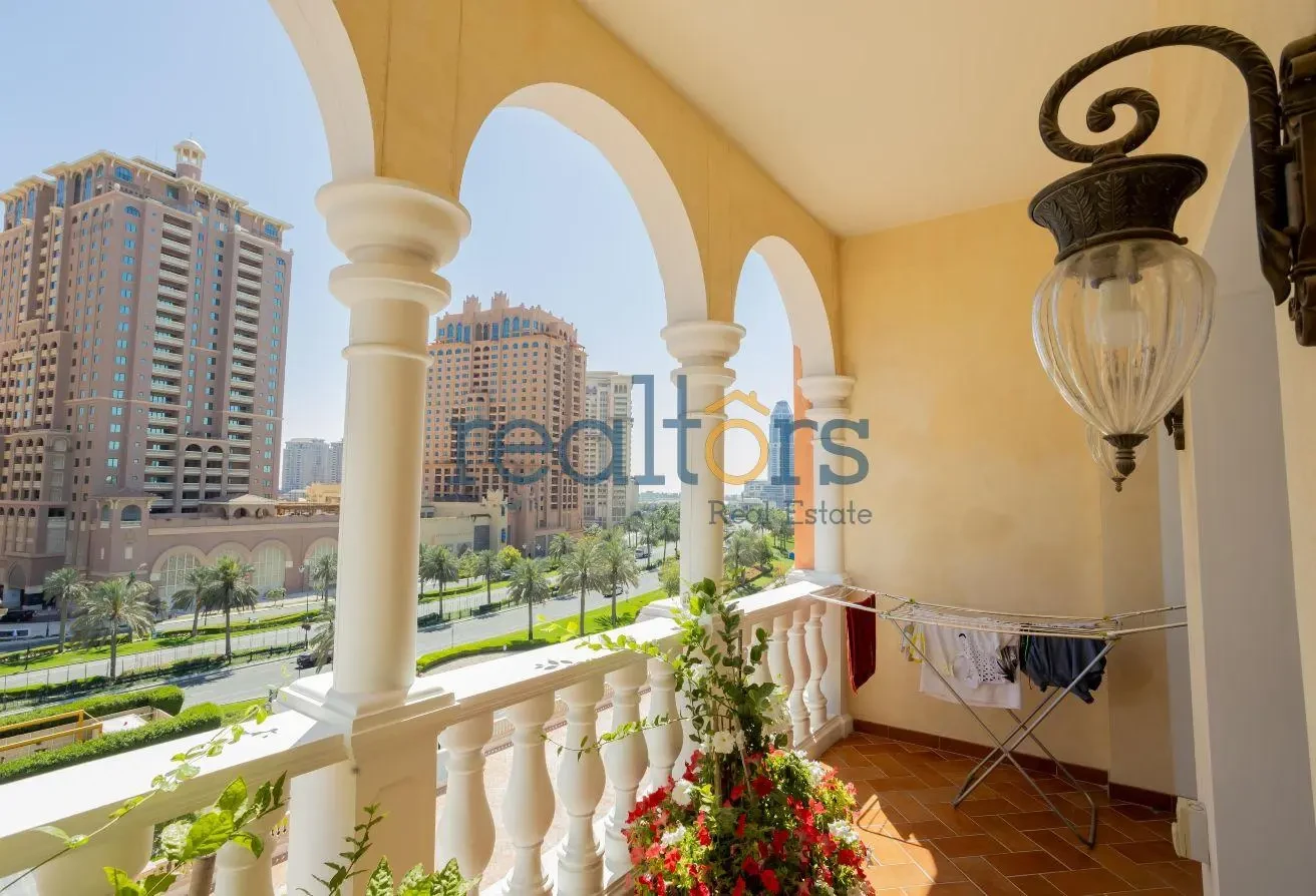 Great Deal!! Duplex penthouse with a huge terrace - Apartment in Nobili