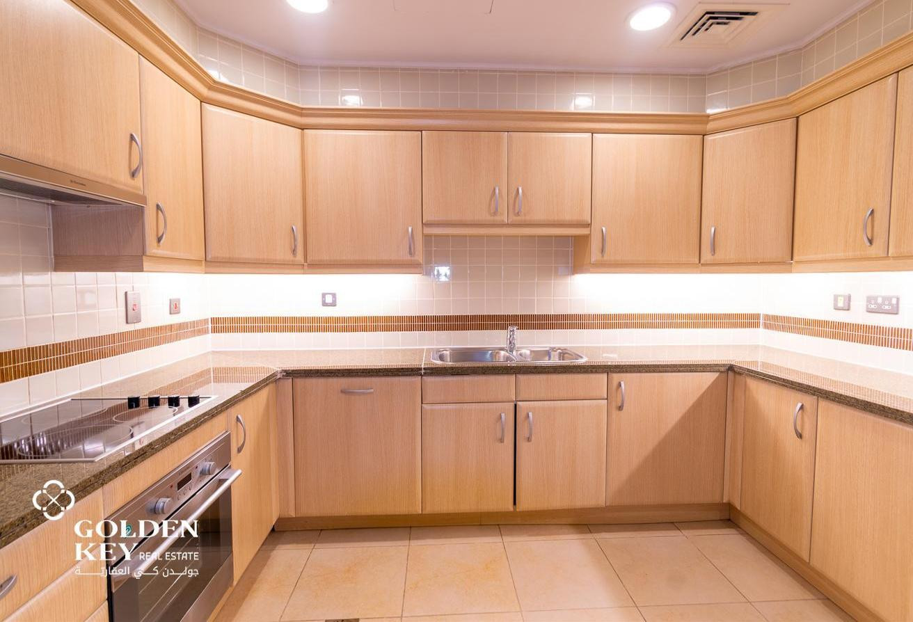 Sea View ✅ Furnished 2BR + Balcony ✅ Porto Arabia - Apartment in West Porto Drive