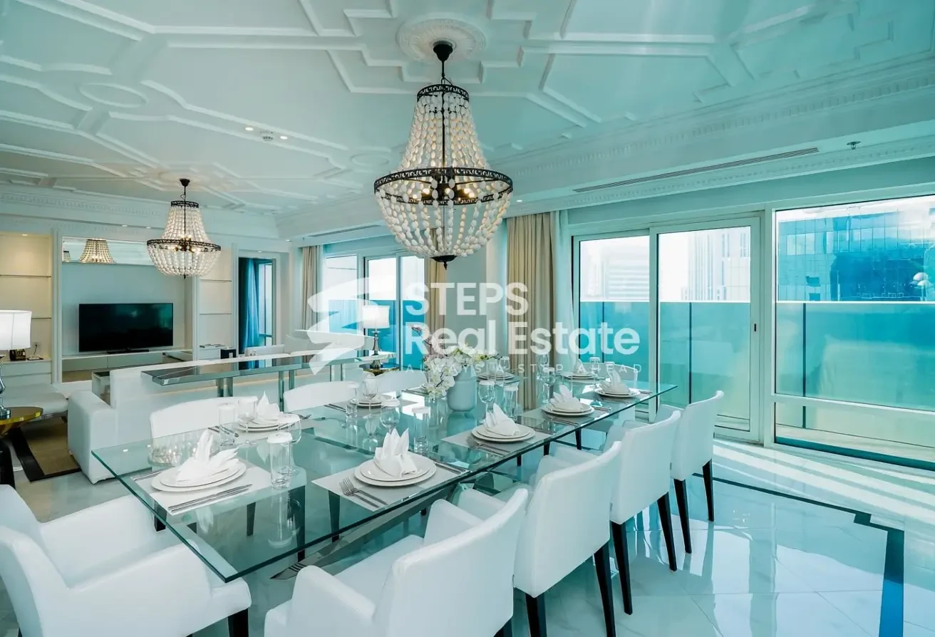 Luxury 4BHK Penthouse with Maids and Office - Apartment in West Porto Drive