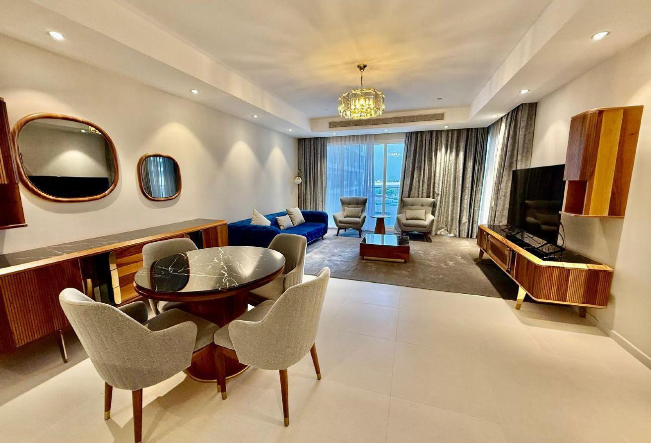 BILLS & INTERNET INCLUDED | 1BR MARINA DISTRICT