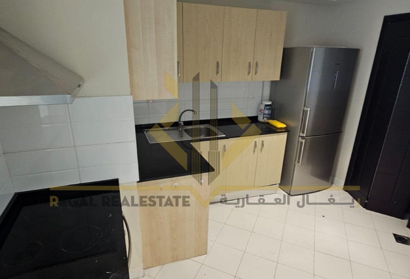 For Sale 1-Bedroom Apartment in Porto Arabia - Apartment in East Porto Drive