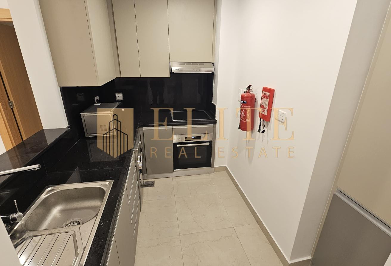 ELEGANT 2BHK plus Maid Semi Furnished in PEARL - Apartment in Floresta Gardens