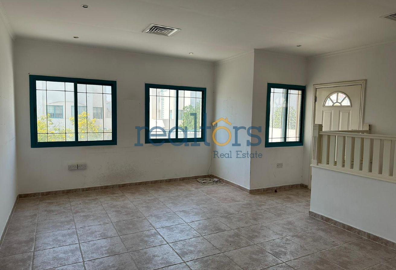 SPACIOUS 4BR plus Maid / Semi Furnished / Aziziyah - Compound Villa in Al Numan Street