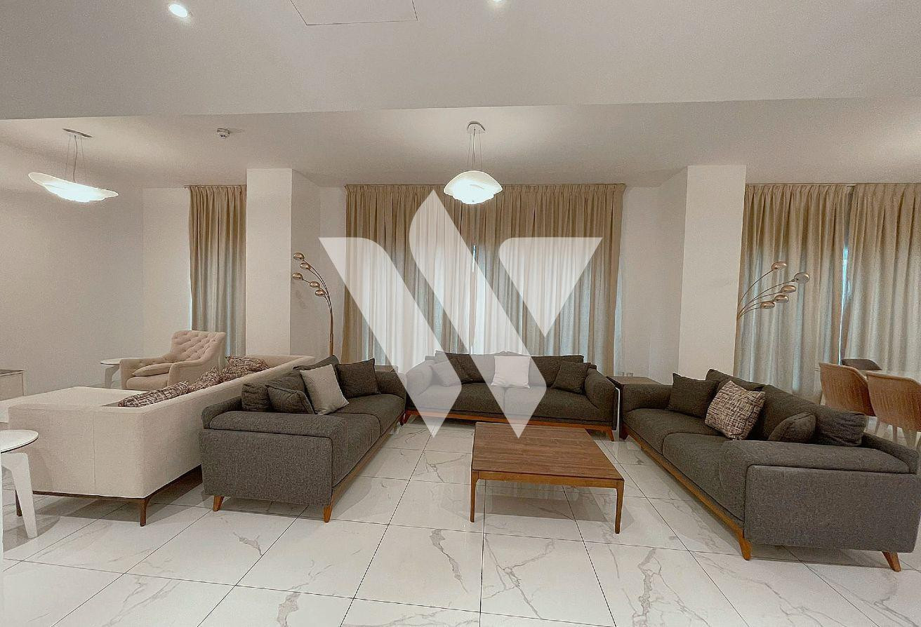 4BR | FF | Luxury and Serviced | Private Pool