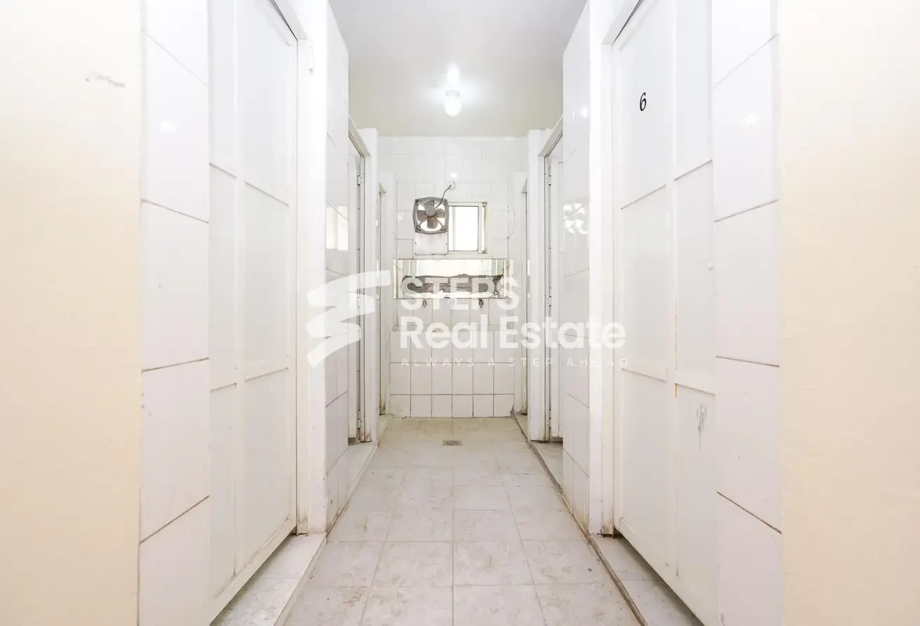 Labor Camp with 42 Rooms in Industrial Area - Labor Camp in Industrial Area 1
