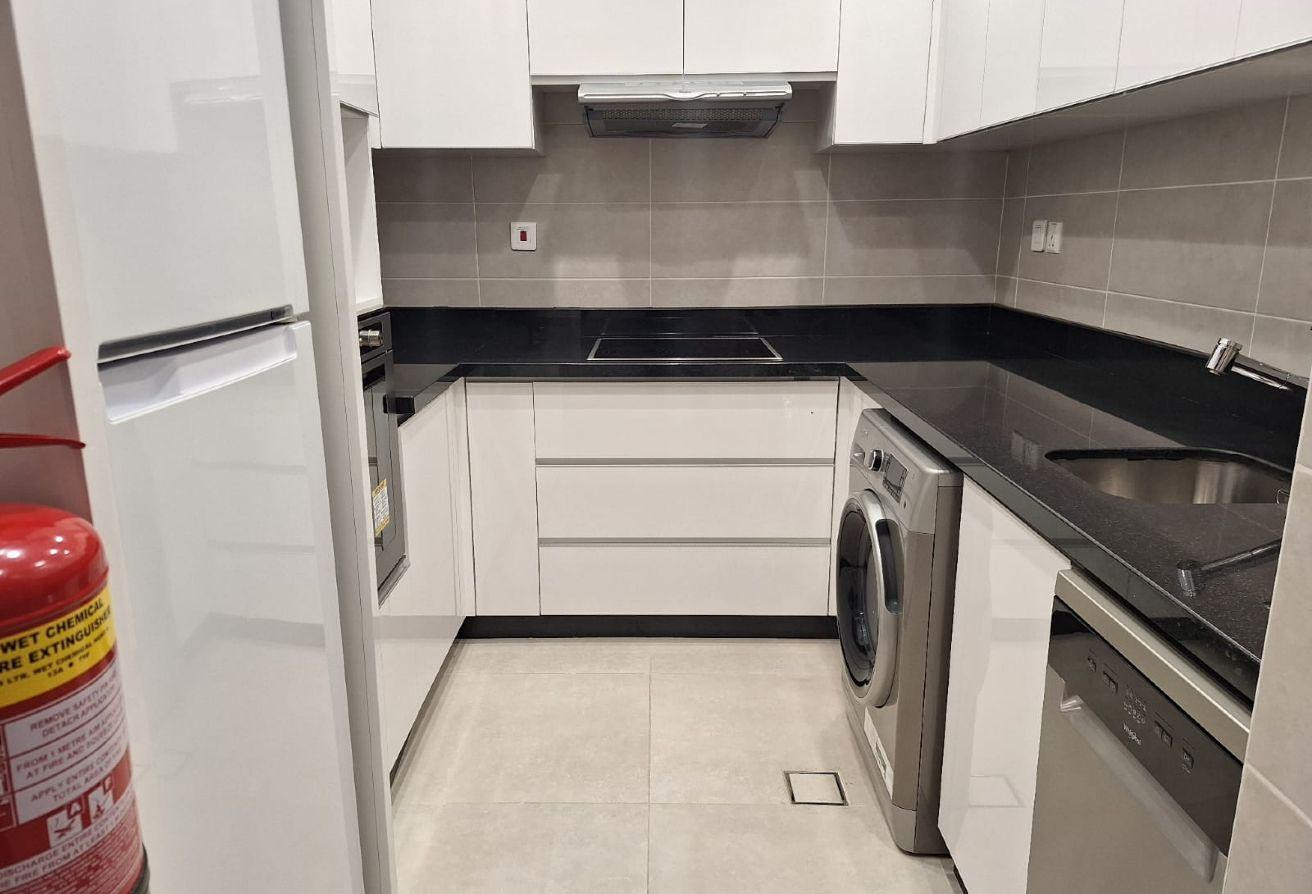 Spacious studio unit with luxury amenities - Apartment in Al Mutahidah Tower