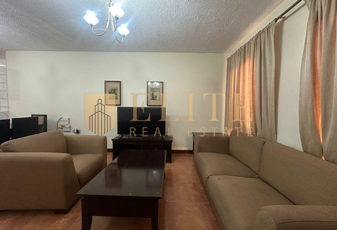 CONVENIENT 2 BEDROOMS | SEMIFURNISHED | OLD AIRPOR