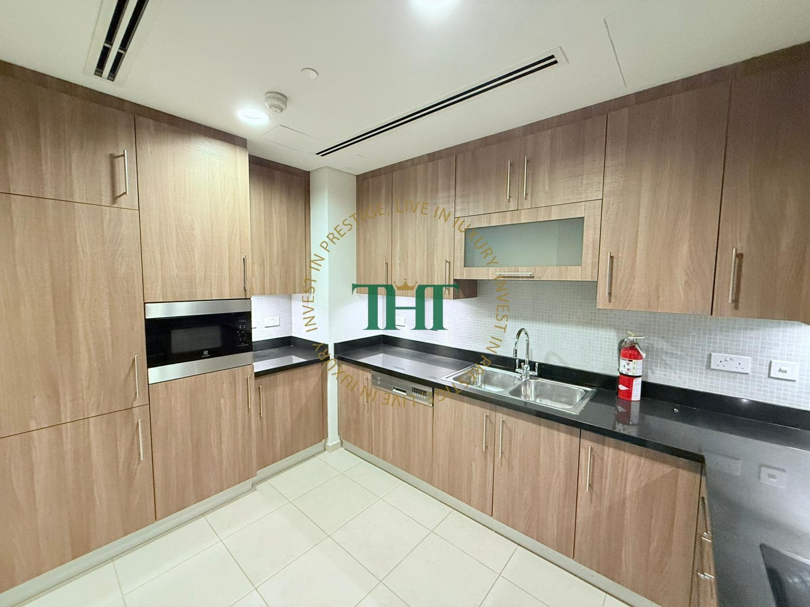 Spacious | 2BHK | SF | Including Bills | 1 Month Free | Sea View | Balcony - Apartment in Viva Bahriya