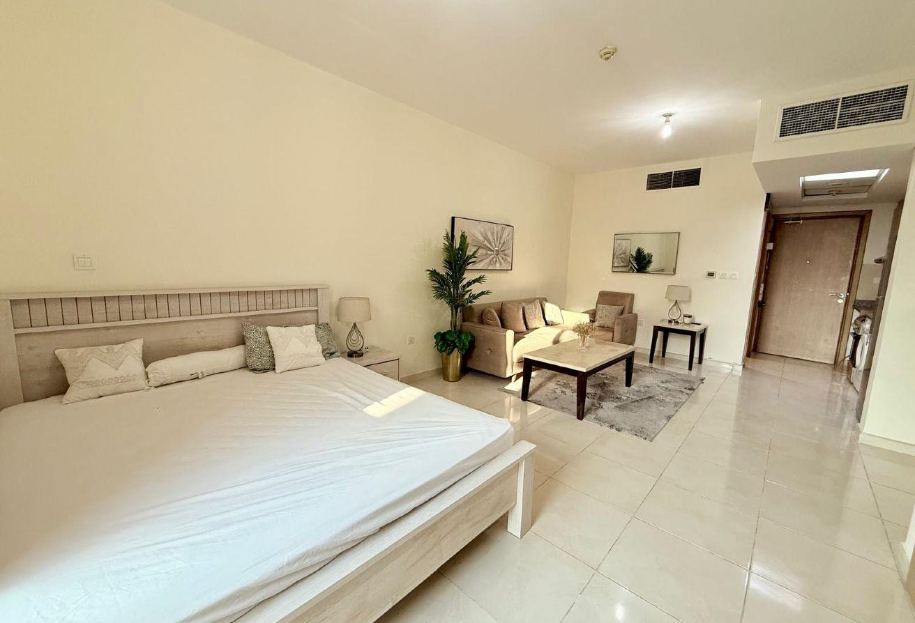 Bills Included - Spacious Studio - Furnished - Studio Apartment in Piazza 2