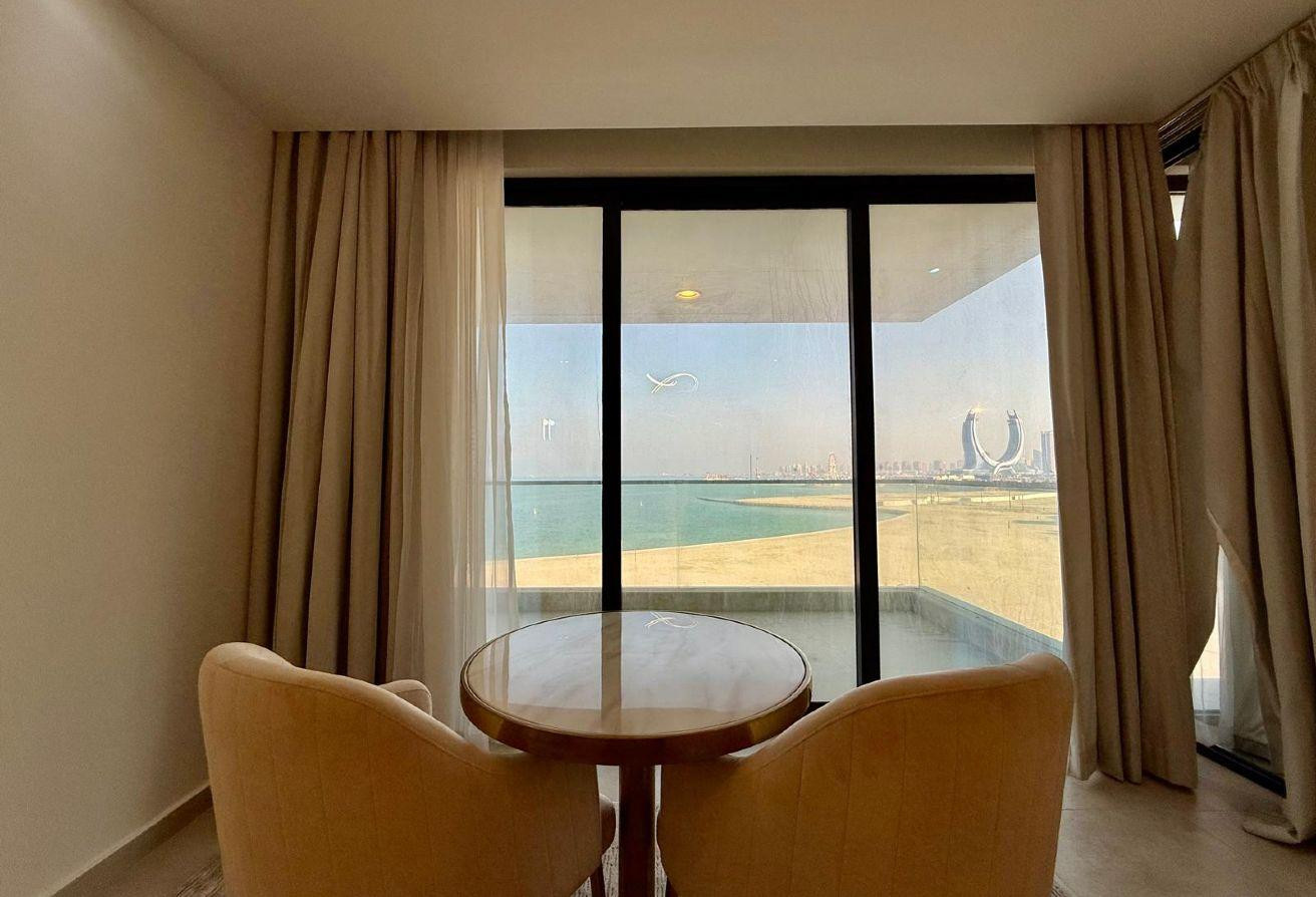 spacious apartment / full sea view / one bedroom
