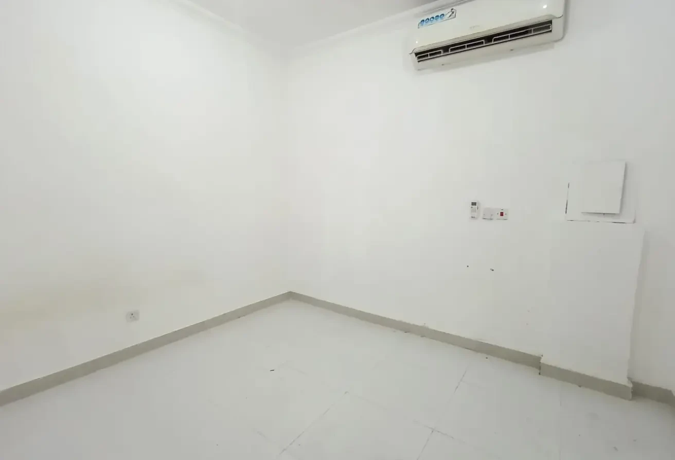 SPACIOUS 8BR STANDALONE VILLA - MUAITHER14,500 - Villa in Doha