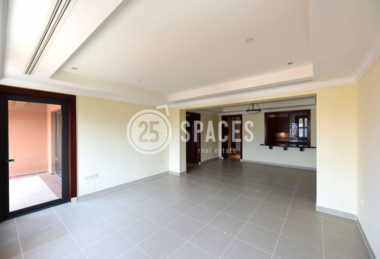STUNNING MARINA VIEW | 2 BDR TOWNHOUSE | BALCONY