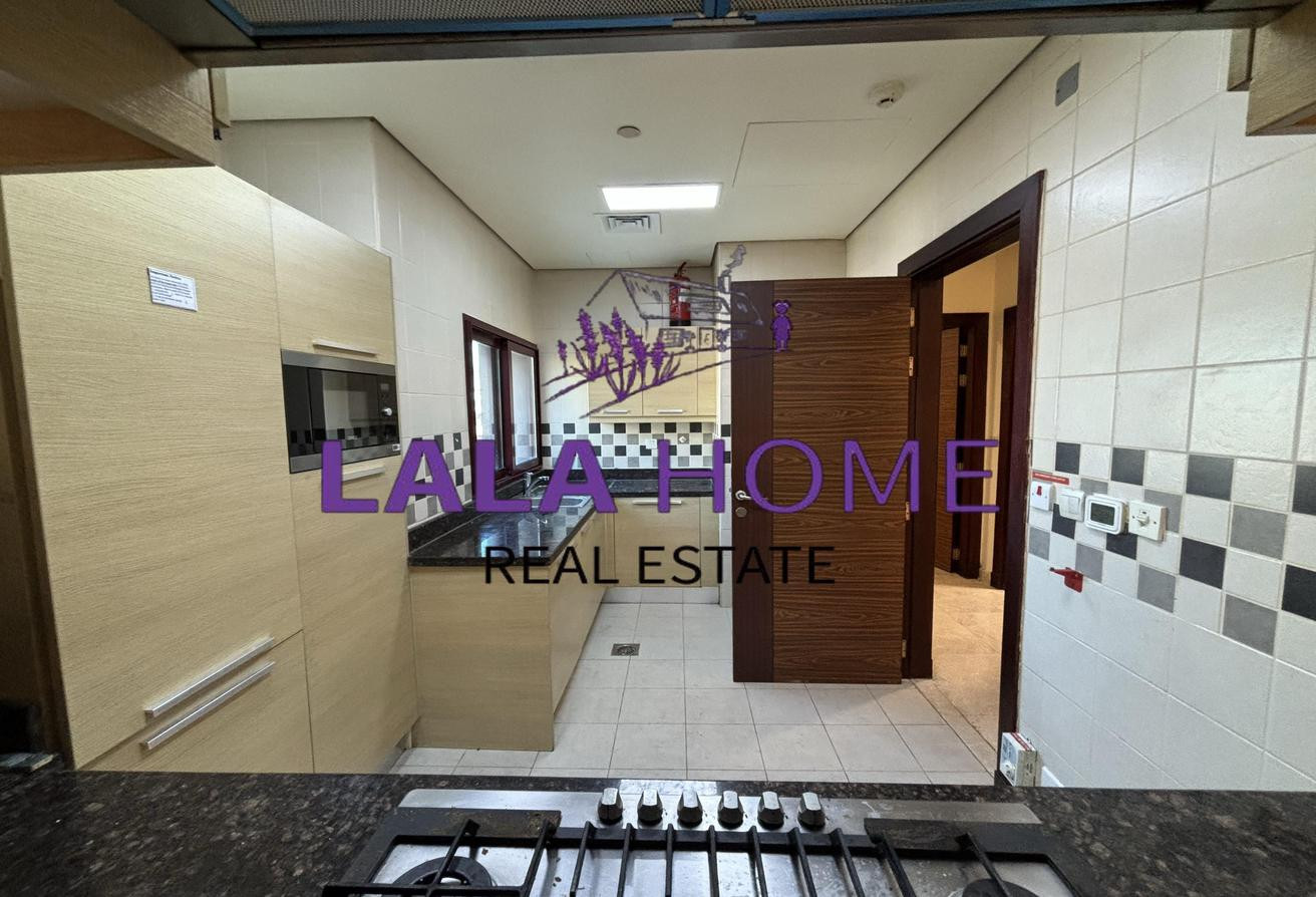 Modern 2br| SF | french balcony |including AC