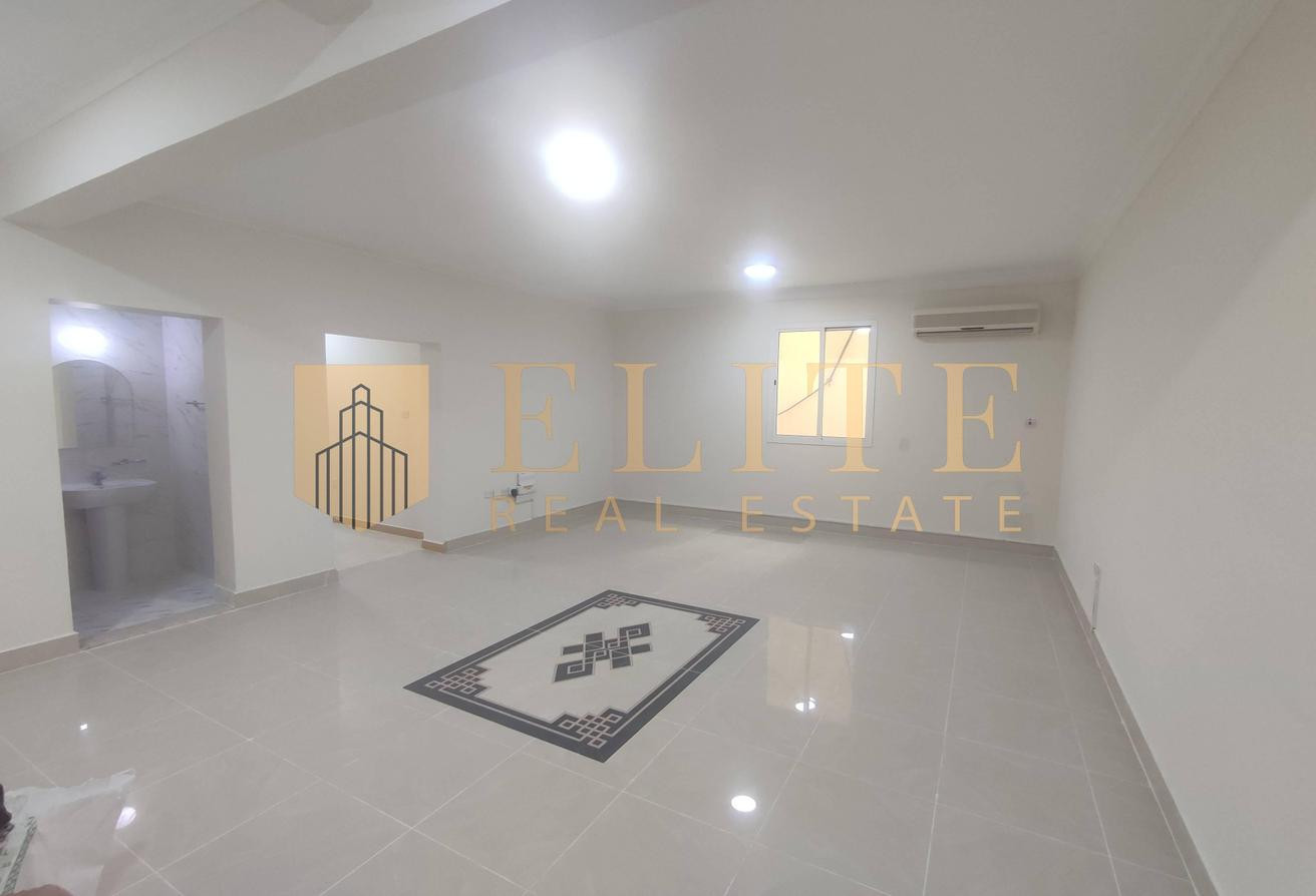 BIG KITCHEN | UNFURNISHED 3BHK | ALLOWED BACHELORS