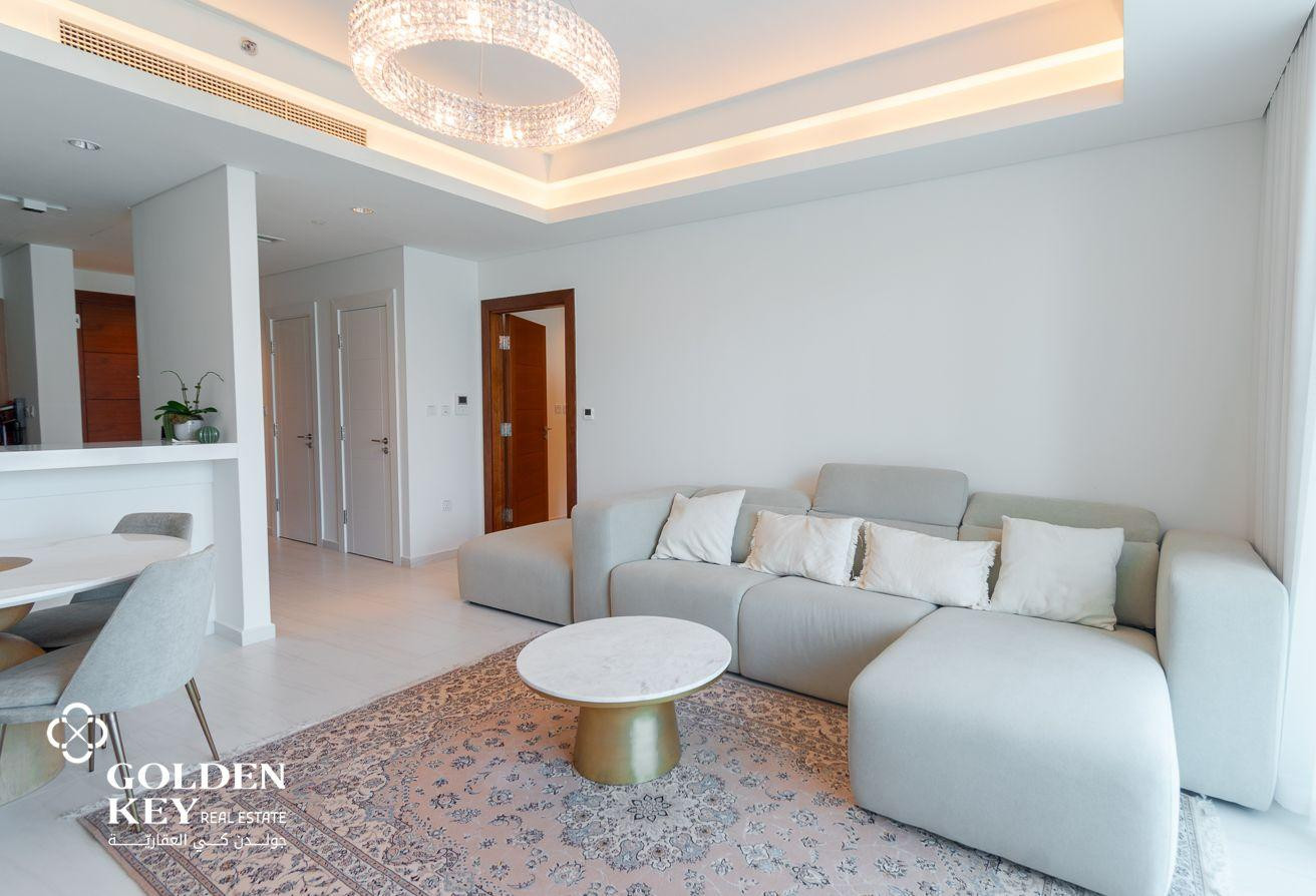 Luxury 1BHK with Balcony| Semi Furnished| Sea View - Apartment in Gewan Island
