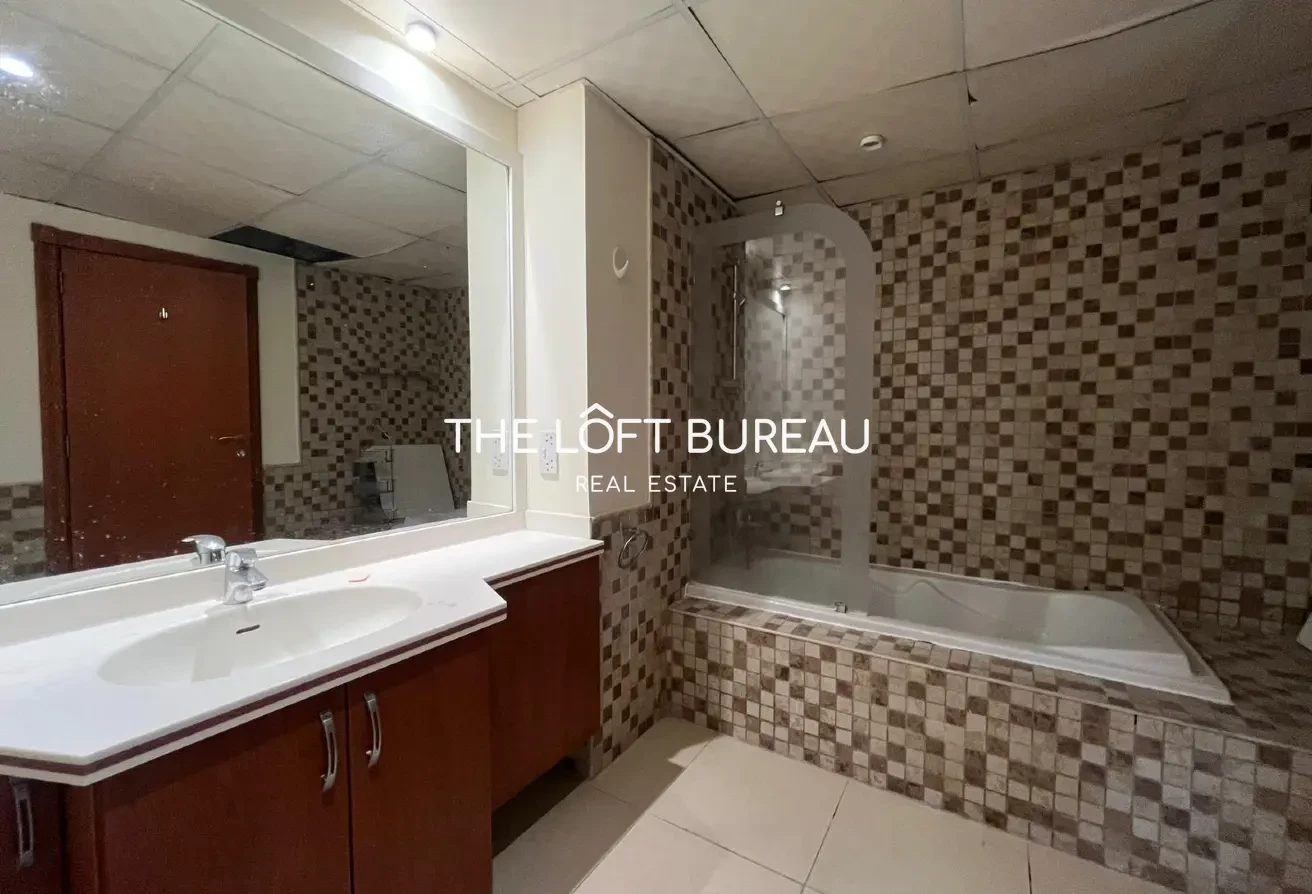 1 MONTH FREE || BALCONY || SF || WEST PORTO ARABIA - Apartment in West Porto Drive