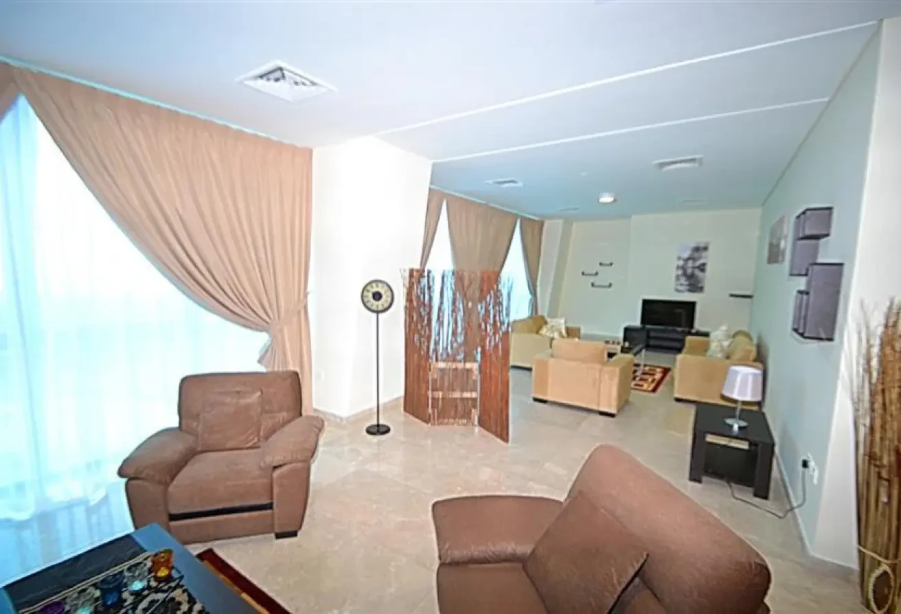 3 Bedroom fully furnished apartment in Zig Zag - Apartment in West Bay