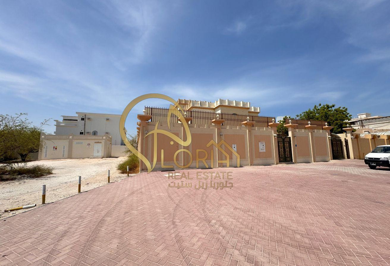 Elegant Family Villa in Prime Onaiza Location|4.9M - Villa in Onaiza Street