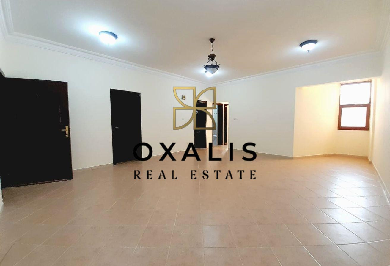 *LOW PRICE* SPACIOUS 2 BEDROOMS UNFURNISHED APT - Apartment in Al Jazeera Street