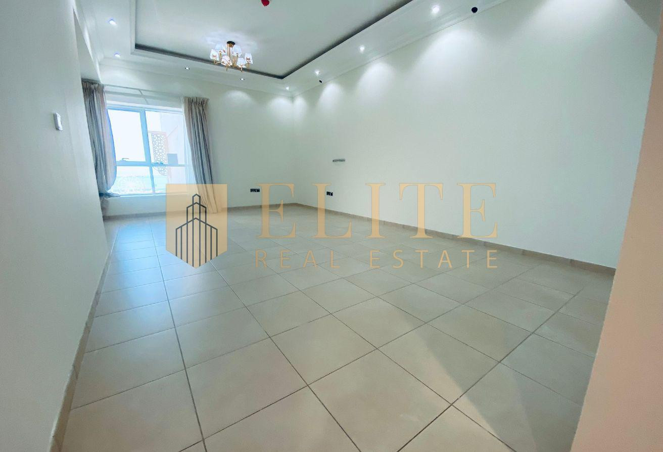 sea view 2BR semi furnished bills including - Apartment in Marina District