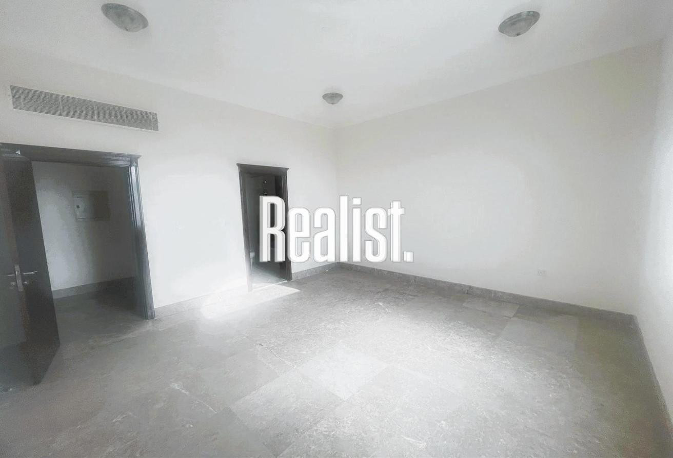 5-bedrooms | Unfurnished Villa | In Hilal | - Villa in Al Hilal West