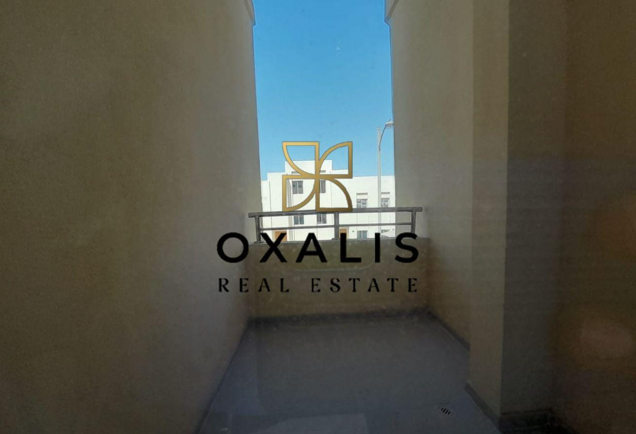 AMAZING 2 BHK APRTMENT WITH GOOD FINISHING