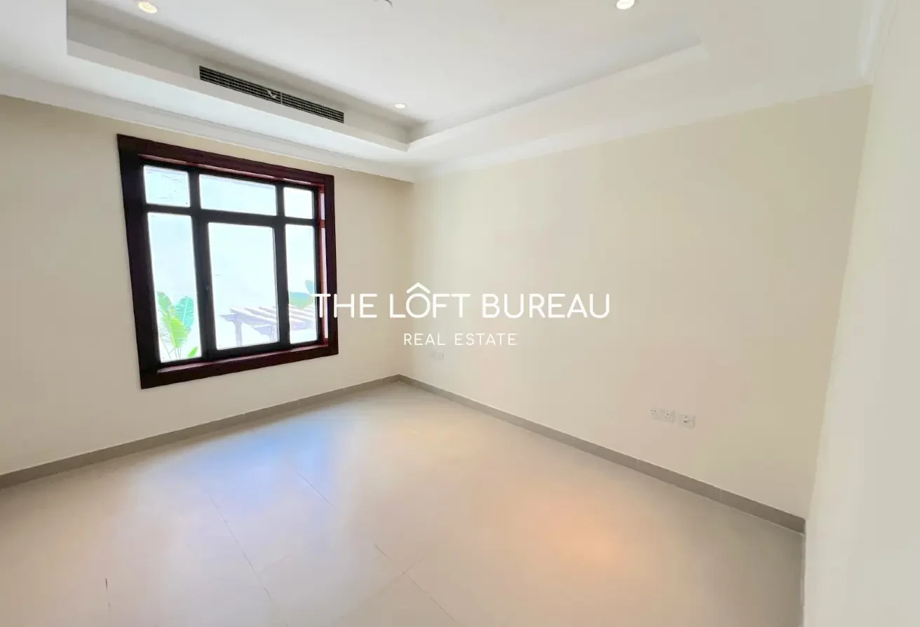 Luxury Triplex Townhouse with Direct Marina View - Townhouse in Doha