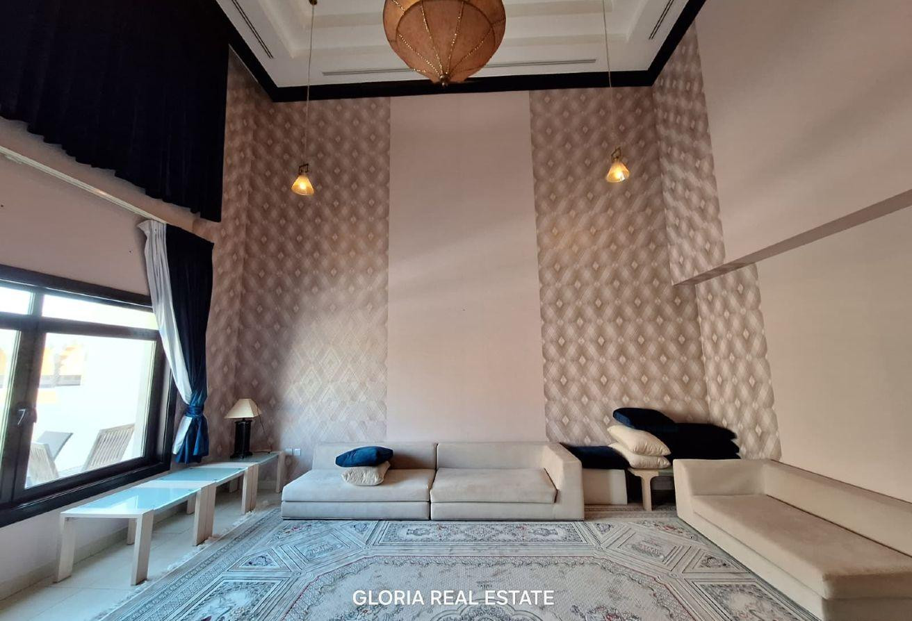 Best Price|4BHK Townhouse In The Pearl w\Pool+Gym - Townhouse in East Porto Drive