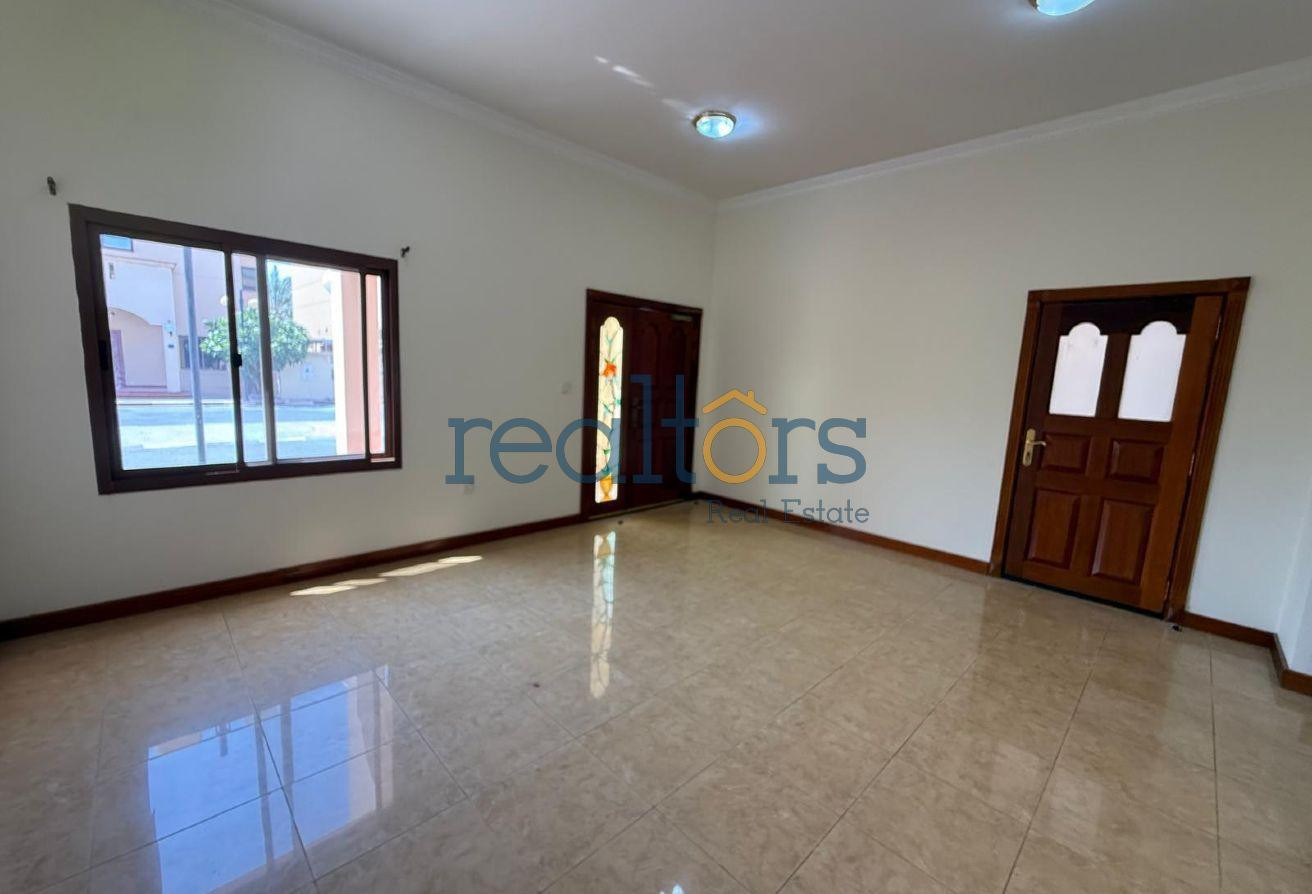 Stylish 3BR Villa with Pool and Garden - Compound Villa in Al Soudan