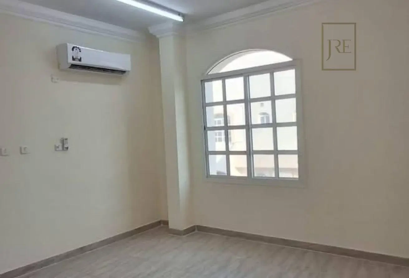 5 BHK Compound Villas Available | Ain Khalid - Villa in Ain Khaled