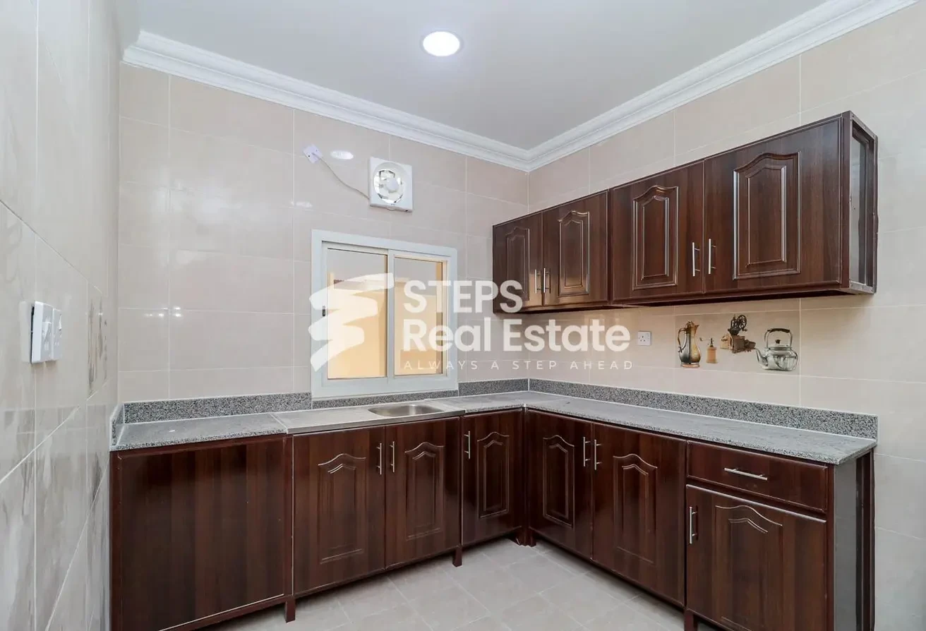 Prime Location 3BHK Villa for Rent | 8,000 QAR - Villa in Al Wakair