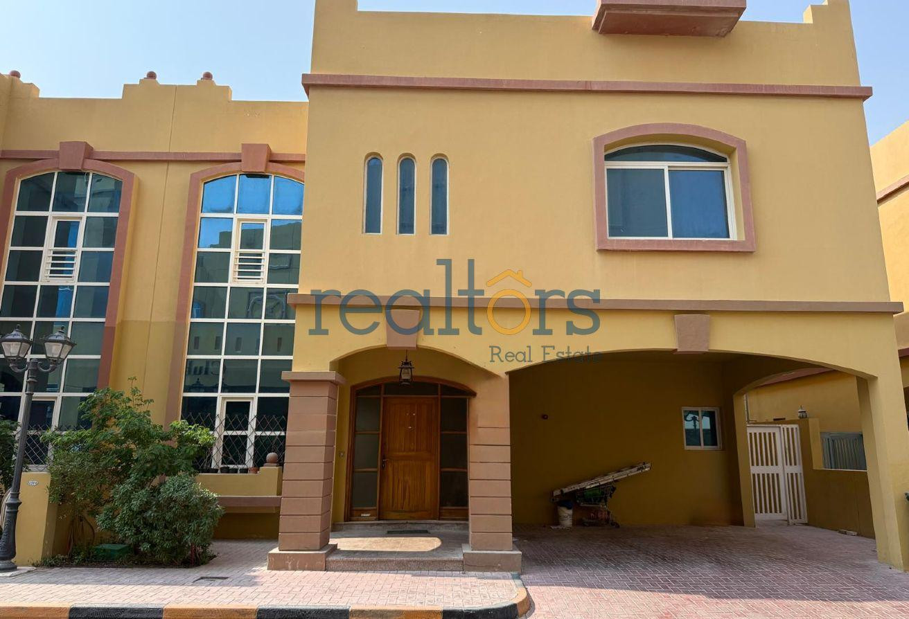 Elegant 4BR+Maid Compound Villa | Abu Hamour - Compound Villa in West Porto Drive