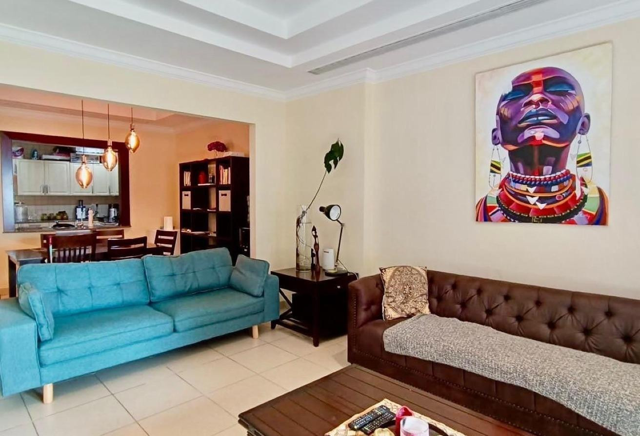 Spacious 2BR Apartment - Semi-Fini