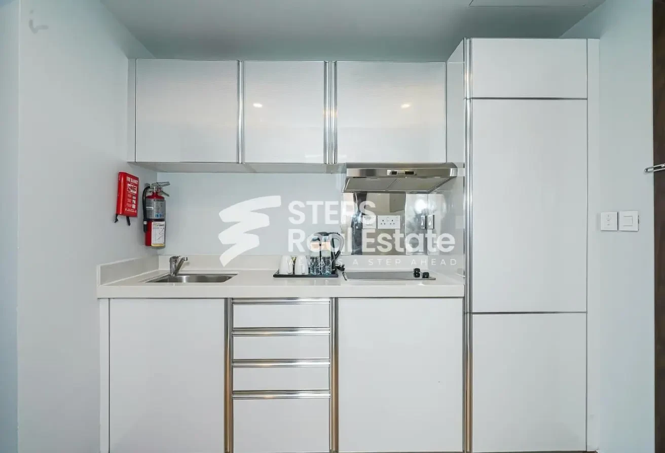 No Commission | Studio for Rent with 1 Month Free - Apartment in West Bay