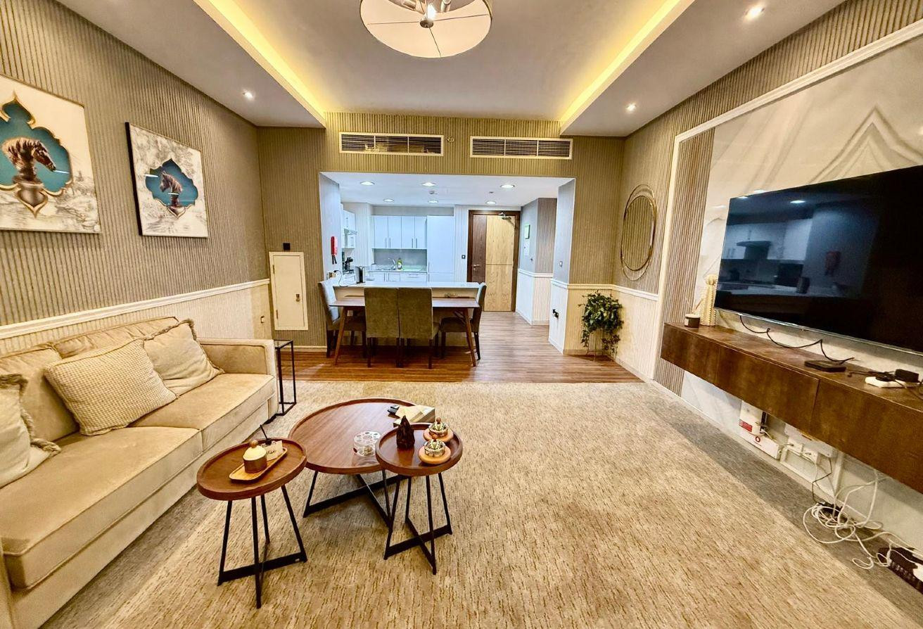 Upgrated one bedroom / new furniture / nice view