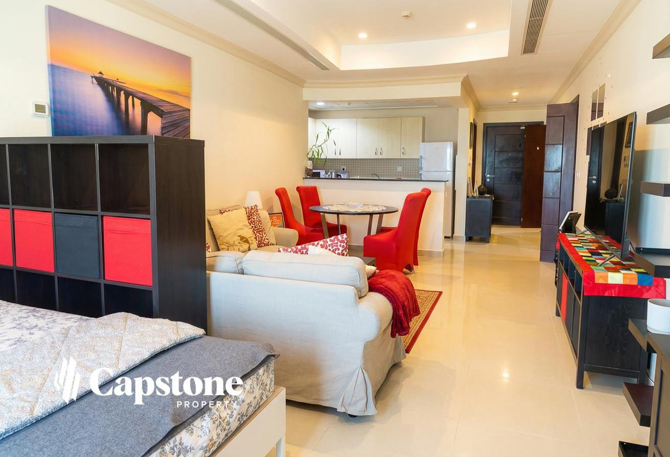 BILLS INCLUDED! DIRECT MARINA VIEW! STUDIO
