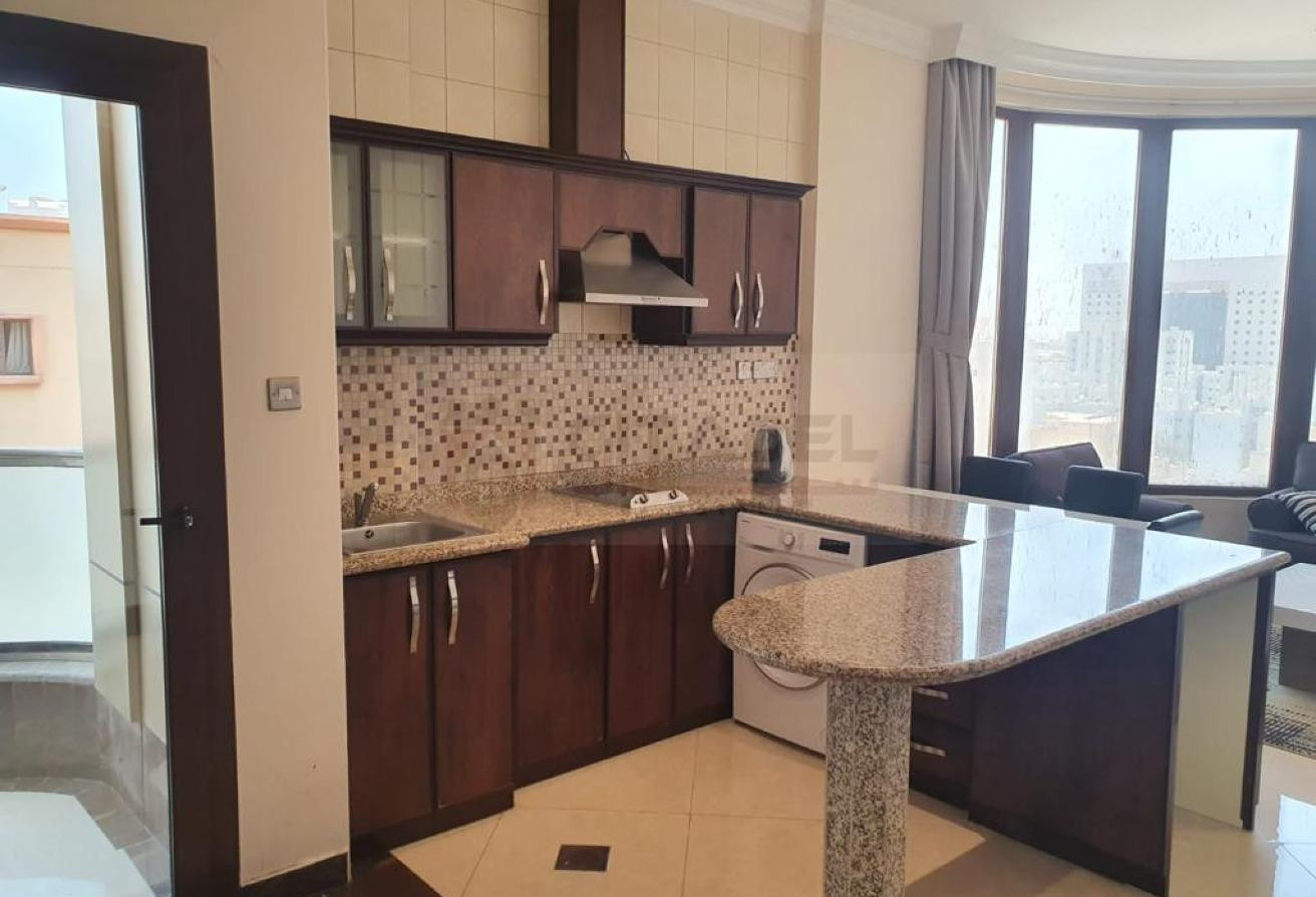 BEST LOCATION 1 MONTH FREE F-F NEAR METRO 1BHK!!! - Apartment in Umm Ghuwailina