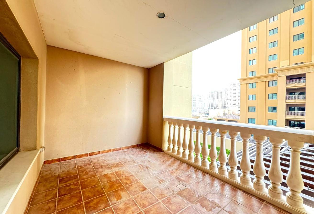 SPACIOUS SF 1BHK APT WITH BLACONY - Apartment in Porto Arabia