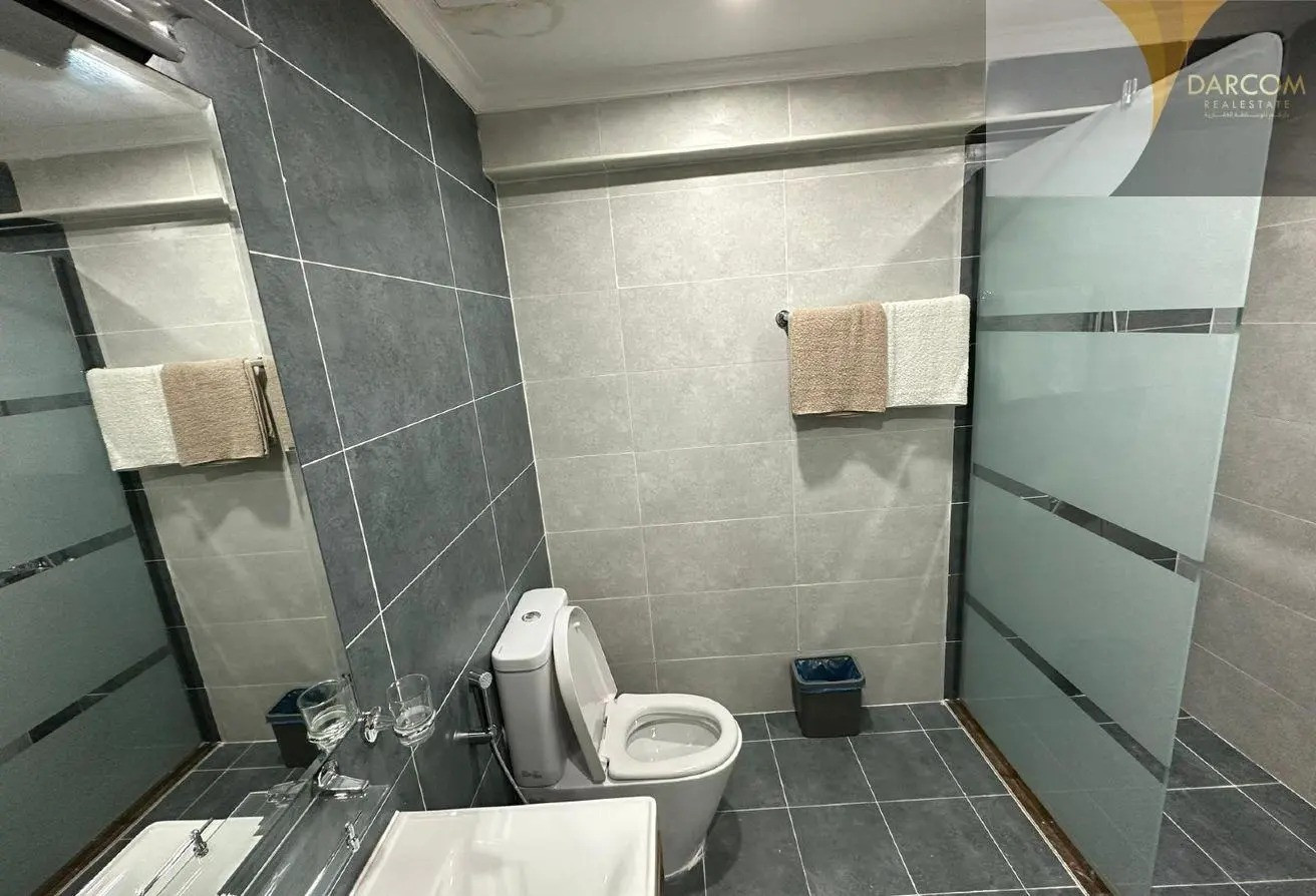 HURRY UP / GOOD INVESTMENT / STADUIM VIEW