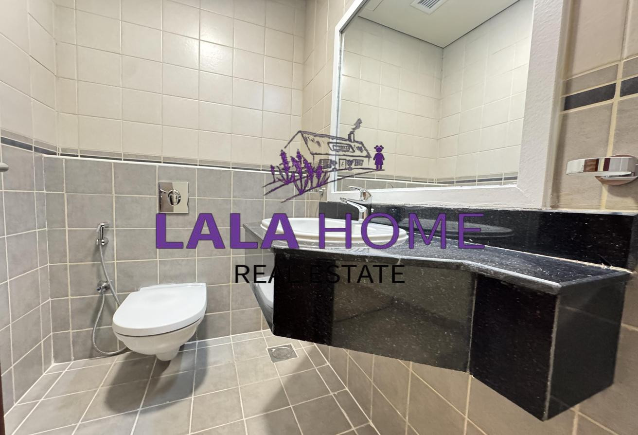 Spacious 3Bedrooms + Maid’s apartment
