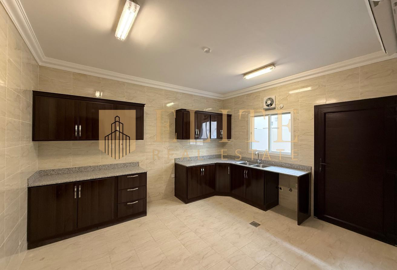 Spacious villa 6 Bedrooms Al Kheesa NO COMMISSION - Villa in Al Kheesa