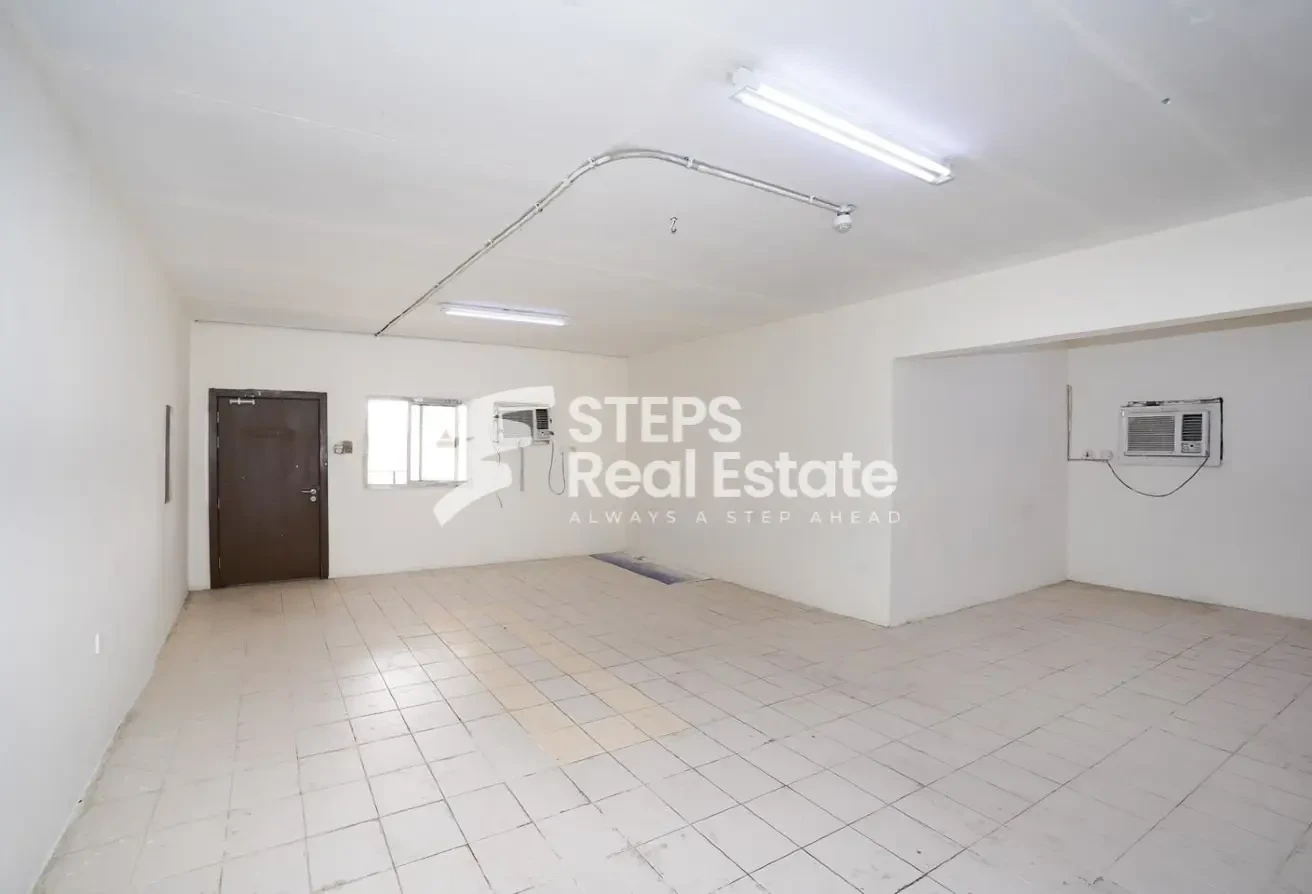 20 Big Size Rooms for Rent in Industrial Area - Labor Camp in Industrial Area