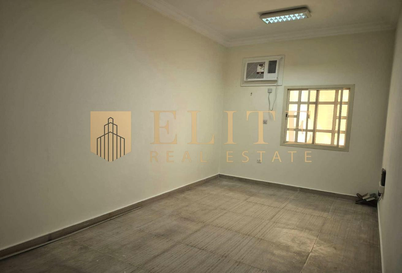 3BHK / Unfurnished /Utilities Included - Apartment in Al Hilal West