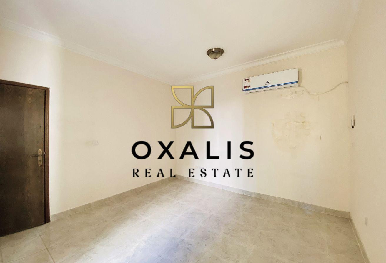 SPACIOUS 3 BHK APARTMENT | BIN MAHMOUD AREA - Apartment in Al Jazeera Street