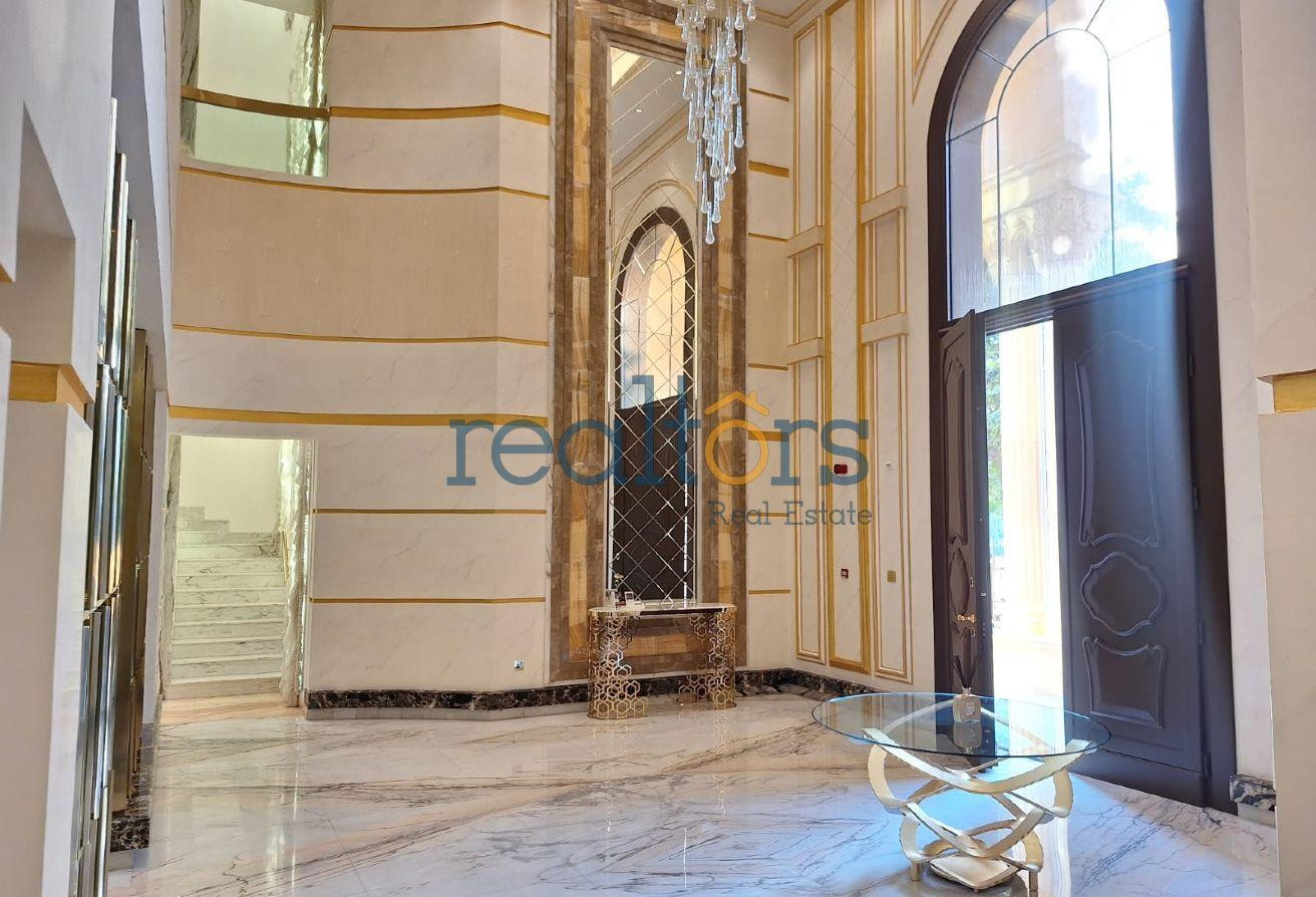 ULTRA-LUXURY! Beach front fully furnished villa - Villa in Viva West