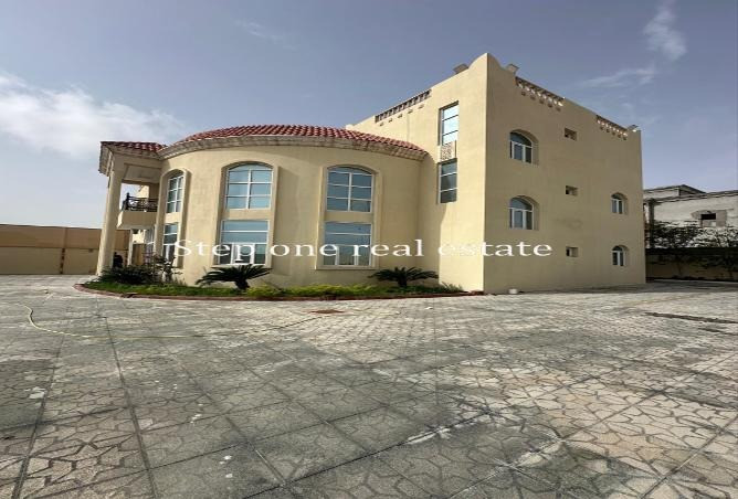 Luxurious 10 Master Bedrooms Standalone Villa
