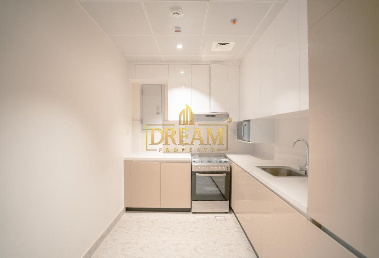 Spacious 2 Bedroom for Sale | Balcony - Apartment in Marina Residences 195